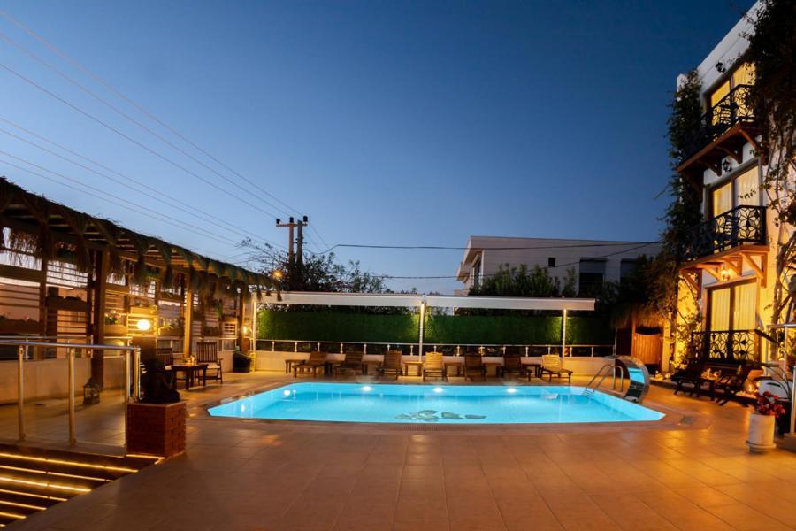 בודרום West Coast Boutique Hotel מראה חיצוני תמונה